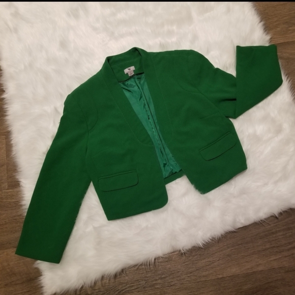 Worthington Cropped Blazer - Picture 1 of 4